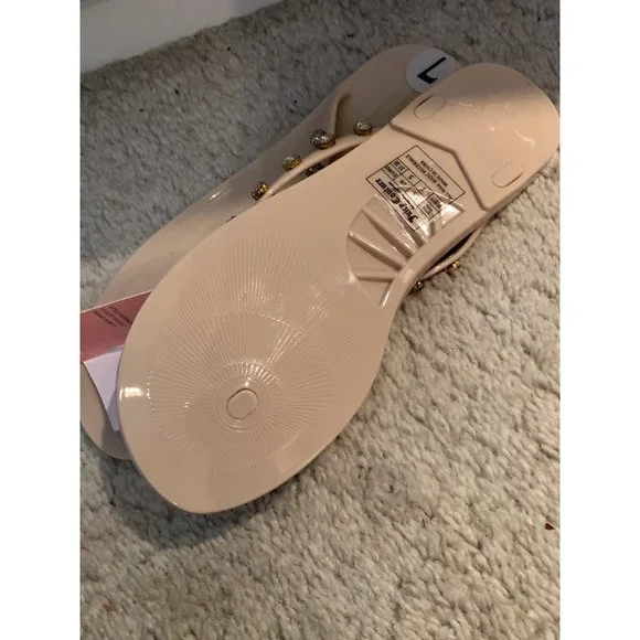 Sandals - Picture 2 of 2